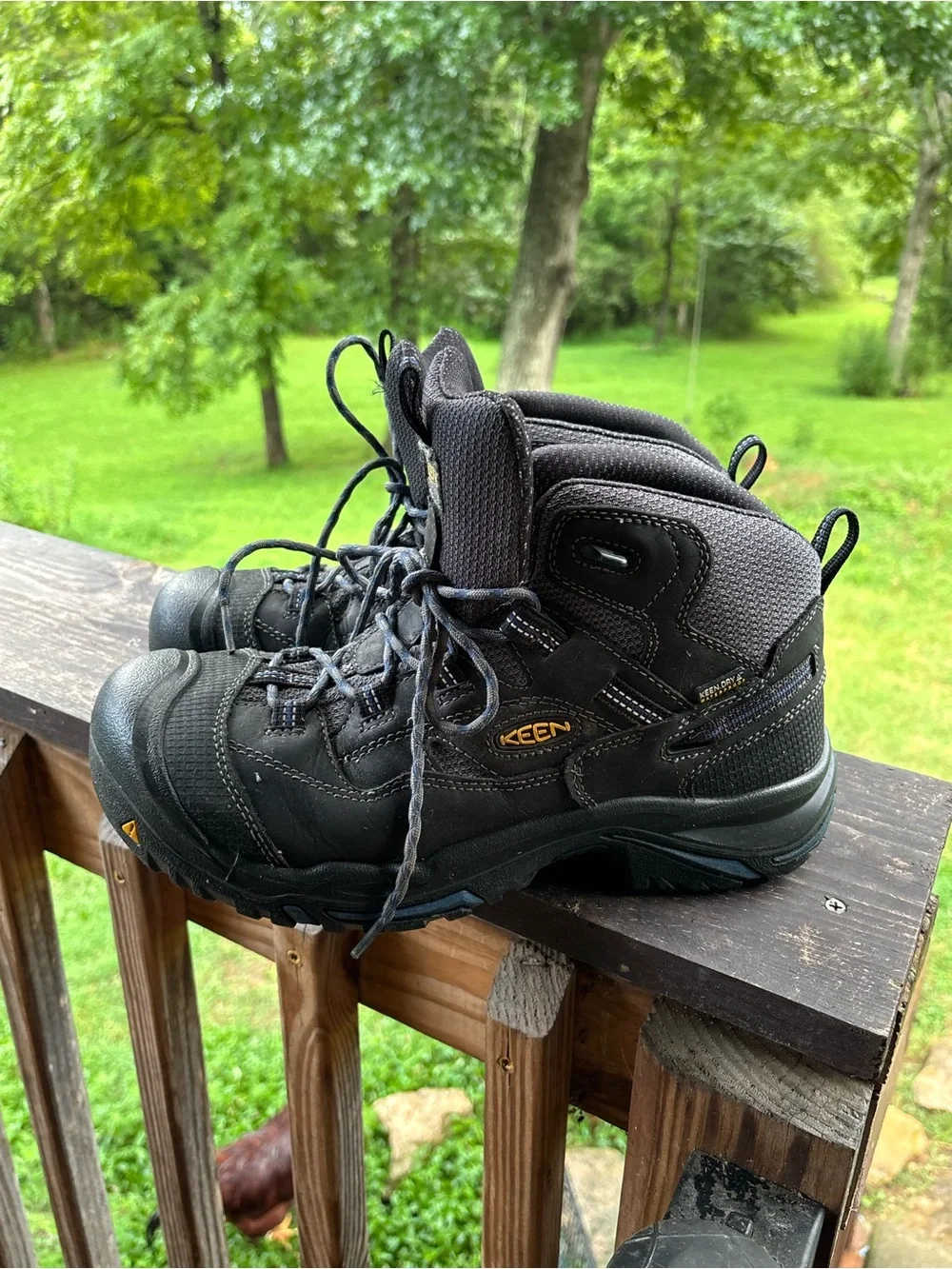 KEEN Utility Braddock Mid Work Boots Men’s 10.5 EE Wide Waterproof Soft Toe Blac